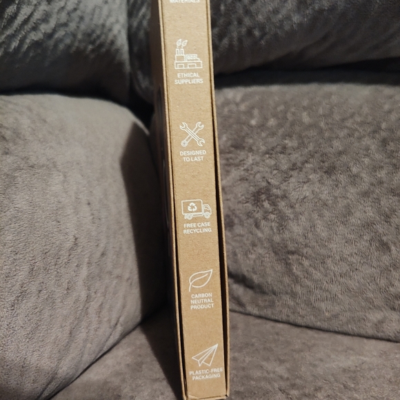 Nimble Disc Case For IPhone 14 Pro Max With MagSafe Compatibility - Picture 7 of 7